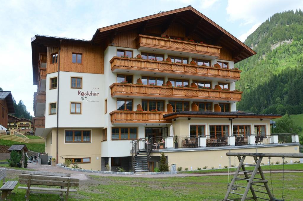 Hotel Roslehen Grossarl Exterior photo