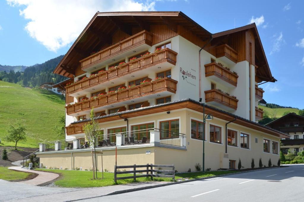 Hotel Roslehen Grossarl Exterior photo